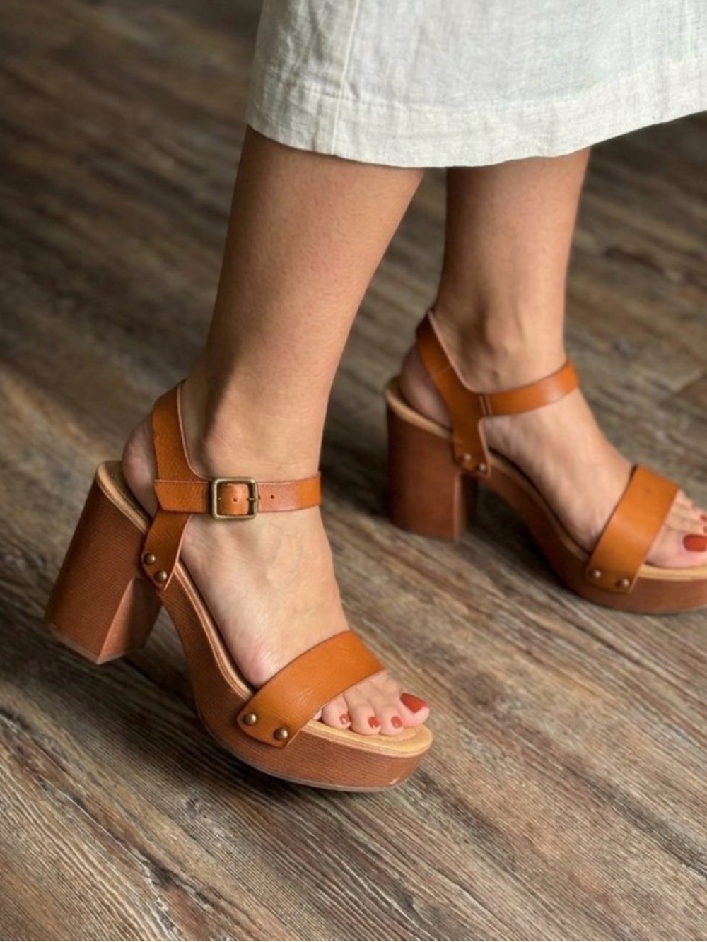 Madden NYC Women’s Brown Platform Block Heel Sandals Size 8